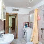 Laurel Leaf - Three Bedroom With Terrace * Gruda
