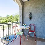 Διαμέρισμα Laurel Leaf - Three Bedroom With Terrace