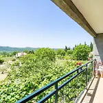 Διαμέρισμα Laurel Leaf - Three Bedroom With Terrace *