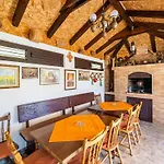 Laurel Leaf - Three Bedroom With Terrace Διαμέρισμα *