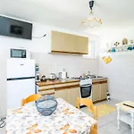 Διαμέρισμα Laurel Leaf - Three Bedroom With Terrace Gruda