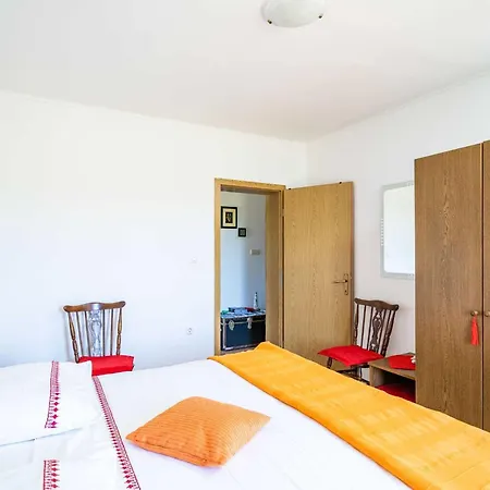 Laurel Leaf - Three Bedroom With Terrace Apartmán Gruda