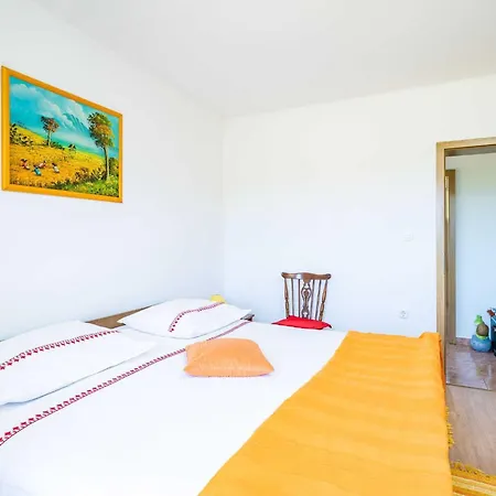 Laurel Leaf - Three Bedroom With Terrace Apartmán *