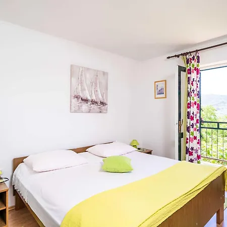 Laurel Leaf - Three Bedroom With Terrace アパート *