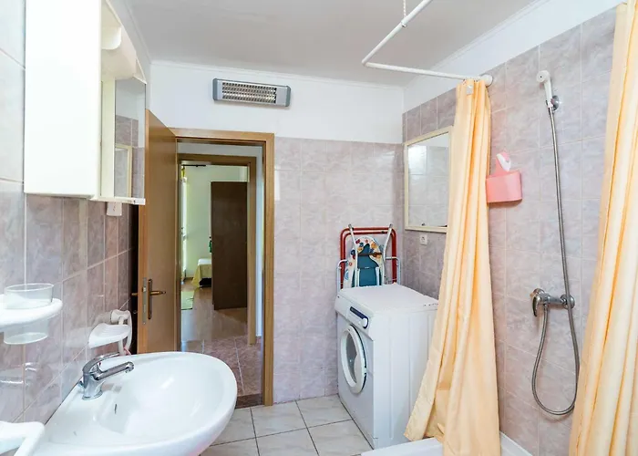 Laurel Leaf - Three Bedroom With Terrace * Gruda