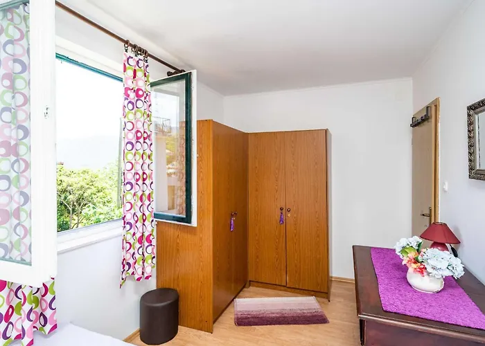 Apartman Laurel Leaf - Three Bedroom With Terrace Gruda