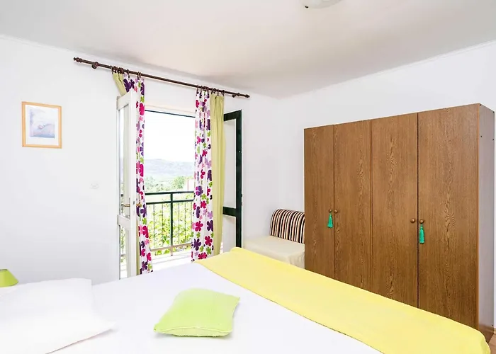 Apartman Laurel Leaf - Three Bedroom With Terrace *