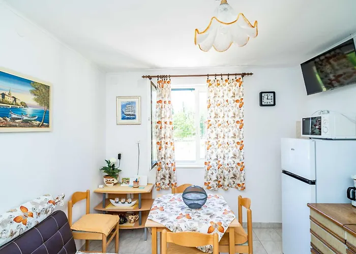 Laurel Leaf - Three Bedroom With Terrace Apartman Gruda