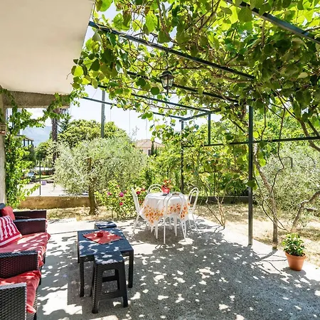 Laurel Leaf - Three Bedroom With Terrace *